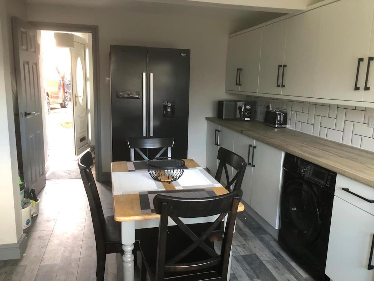 Rowan Place 5 Bedroom Off Street Parking Accommodation 杜伦 外观 照片