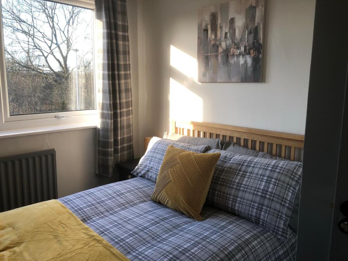 Rowan Place 5 Bedroom Off Street Parking Accommodation 杜伦 外观 照片